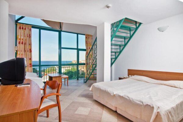 Perla Plaza 4