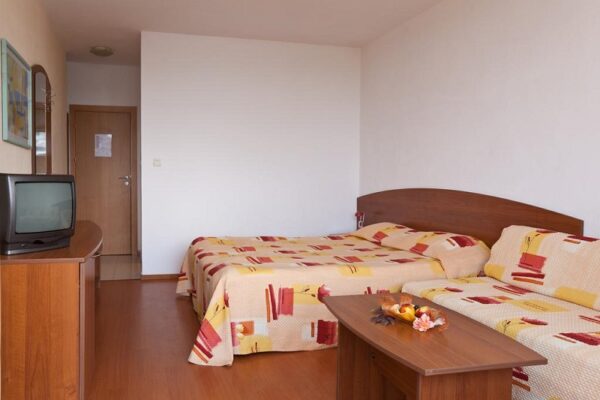 Perla Plaza 8