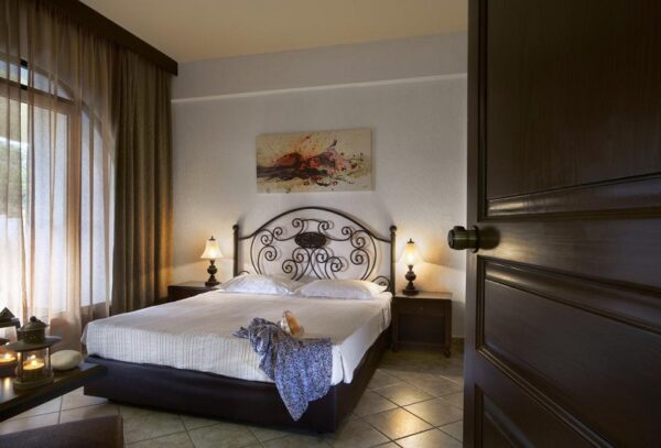 Athena Pallas Village 4