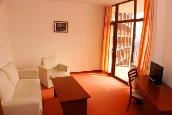 Dafovska 6 Dafovska 6