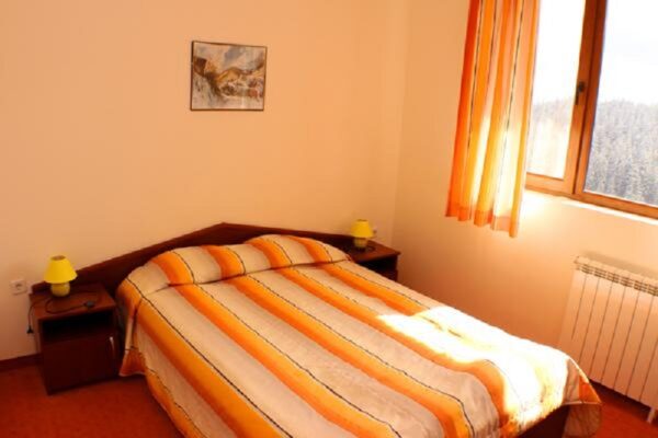 Dafovska 8 Dafovska 8