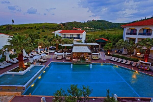 Flegra Palace 8 Flegra Palace 8