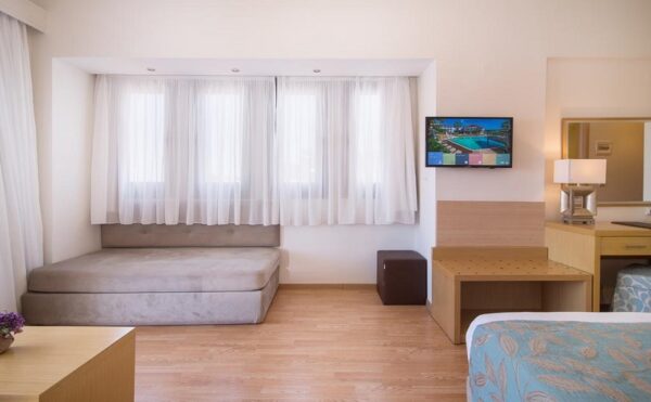 Flegra Palace 9 Flegra Palace 9