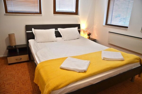 Manastira 13 Manastira 13