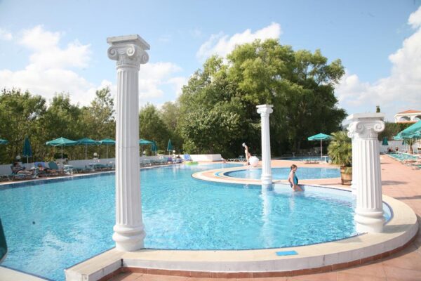 Holiday Village – kids pool