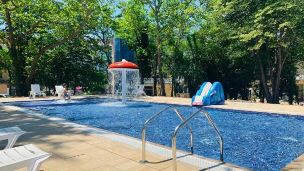 Queen Nelly Park – pool for children