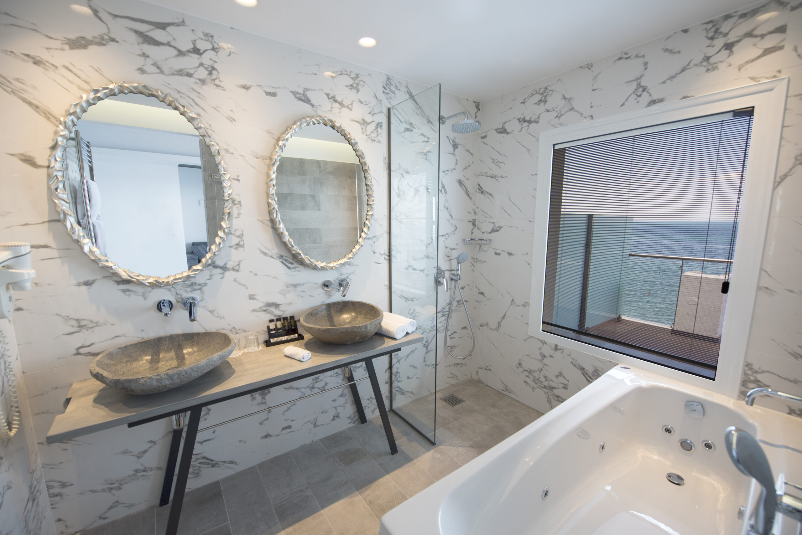 Aeolus Bathroom Wide Angle Aeolus Bathroom Wide Angle